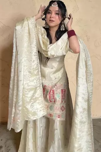Women Ethnic Motifs Embroidered Regular Thread Work Kurta with Sharara & With Dupatta
