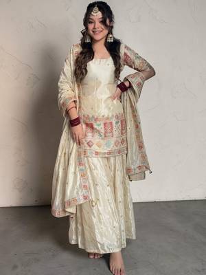 Women Ethnic Motifs Embroidered Regular Thread Work Kurta with Sharara & With Dupatta 3