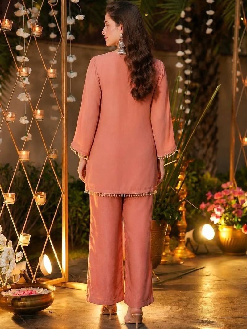 Women Ethnic Motifs Embroidered Regular Thread Work Kurta with Palazzos