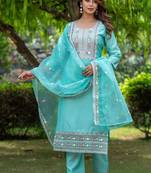 Women Ethnic Motifs Embroidered Regular Thread Work Chanderi Silk Kurta with Trousers & With Dupatta