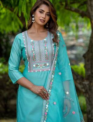 Women Ethnic Motifs Embroidered Regular Thread Work Chanderi Silk Kurta with Trousers & With Dupatta 2