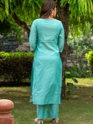 Women Ethnic Motifs Embroidered Regular Thread Work Chanderi Silk Kurta with Trousers & With Dupatta 4