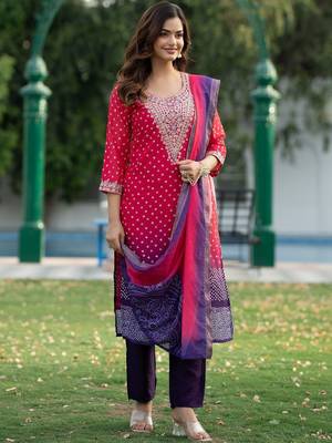 Women Ombre Printed Regular Kurta with Trousers & With Dupatta 7
