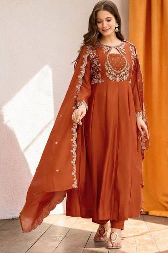 Women Ethnic Motifs Embroidered Empire Thread Work Kurta with Trousers & With Dupatta