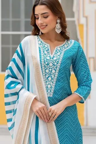 Women Ethnic Motifs Printed Regular Thread Work Kurta with Trousers & With Dupatta