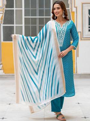 Women Ethnic Motifs Printed Regular Thread Work Kurta with Trousers & With Dupatta 3