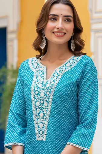 Women Ethnic Motifs Printed Regular Thread Work Kurta with Trousers & With Dupatta