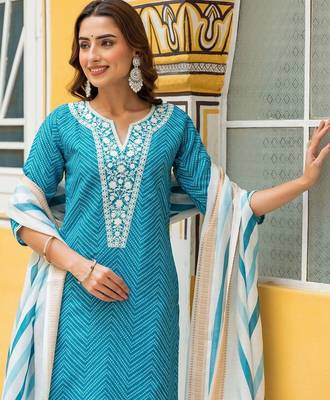 Women Ethnic Motifs Printed Regular Thread Work Kurta with Trousers & With Dupatta 6