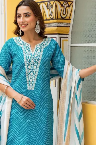 Women Ethnic Motifs Printed Regular Thread Work Kurta with Trousers & With Dupatta
