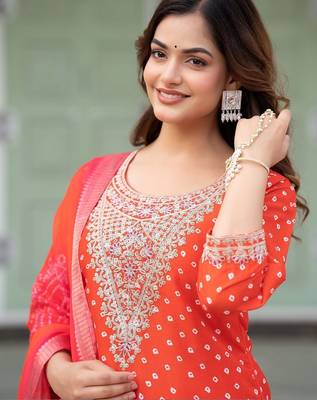 Women Ethnic Motifs Printed Regular Thread Work Kurta with Trousers & With Dupatta 7