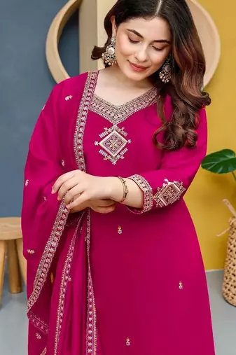Women Ethnic Motifs Embroidered Regular Thread Work Kurta with Trousers & With Dupatta