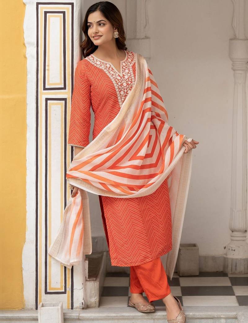 Women Ethnic Motifs Embroidered Regular Thread Work Pure Cotton Kurta with Trousers & With Dupatta