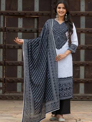 Women Ethnic Motifs Printed Regular Pure Cotton Kurta with Trousers & With Dupatta 7