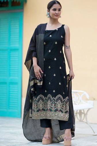 Women Ethnic Motifs Embroidered Regular Thread Work Kurta with Trousers & With Dupatta