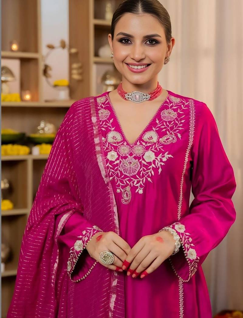 Women Ethnic Motifs Embroidered Regular Thread Work Kurta with Palazzos & With Dupatta