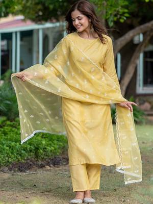 Women Ethnic Motifs Embroidered Regular Thread Work Chanderi Silk Kurta with Trousers & With Dupatta 1