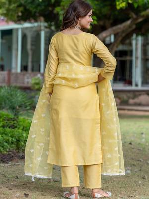 Women Ethnic Motifs Embroidered Regular Thread Work Chanderi Silk Kurta with Trousers & With Dupatta 4