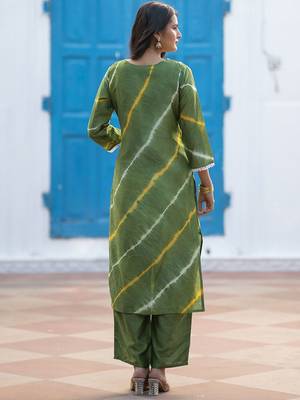 Women Leheriya Dyed Silk Kurta with Trousers & Dupatta 5