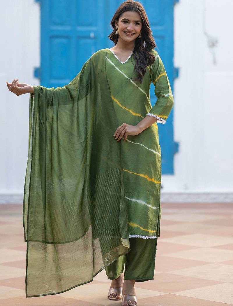Women Leheriya Dyed Silk Kurta with Trousers & Dupatta