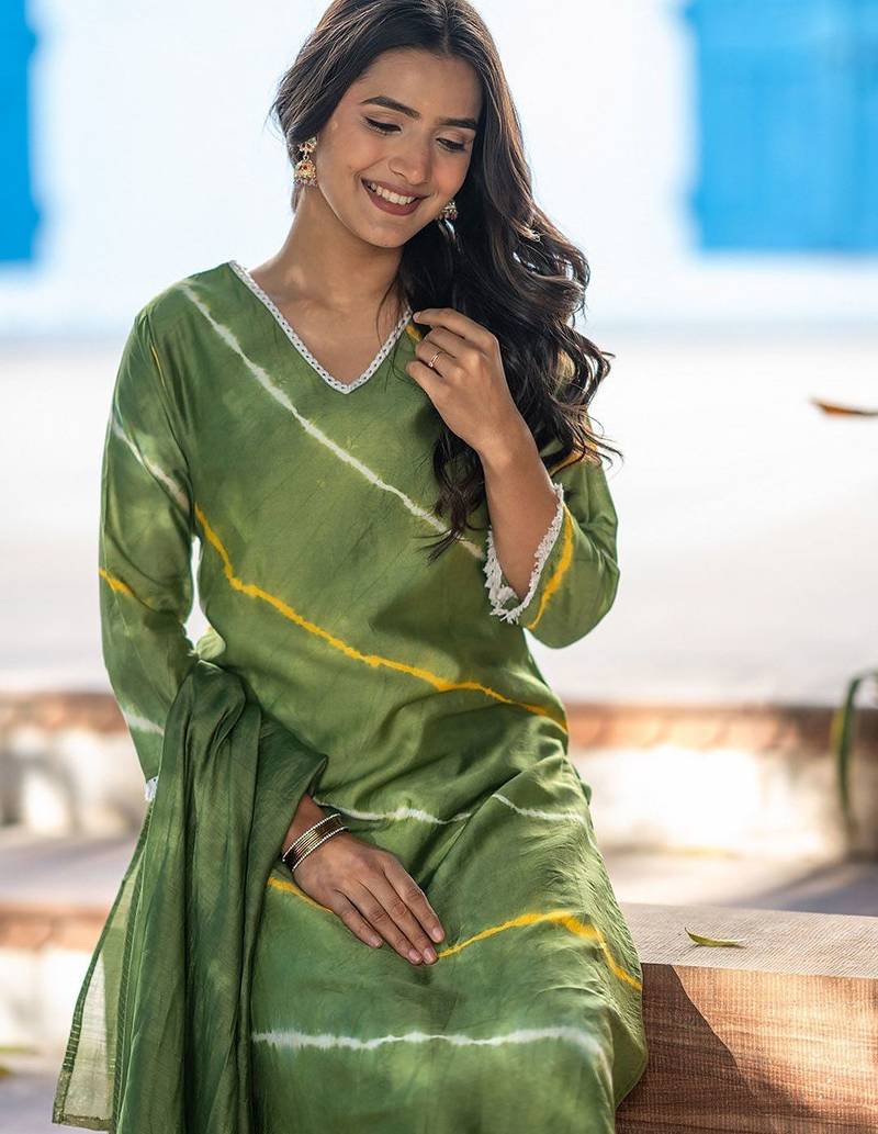 Women Leheriya Dyed Silk Kurta with Trousers & Dupatta