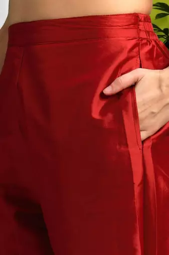 Women Regular Kurta with Trousers & With Dupatta