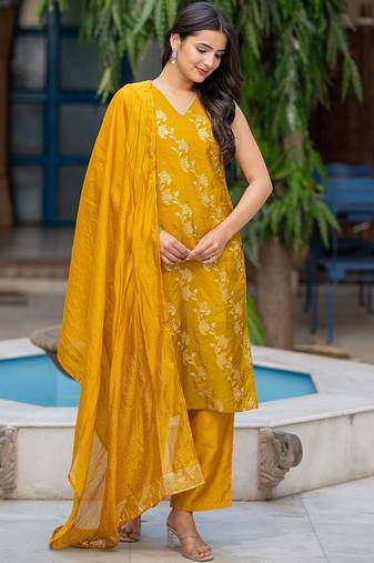 Women V-Neck Pure Silk Kurta with Palazzos & With Dupatta