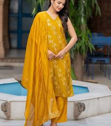 Women V-Neck Pure Silk Kurta with Palazzos & With Dupatta
