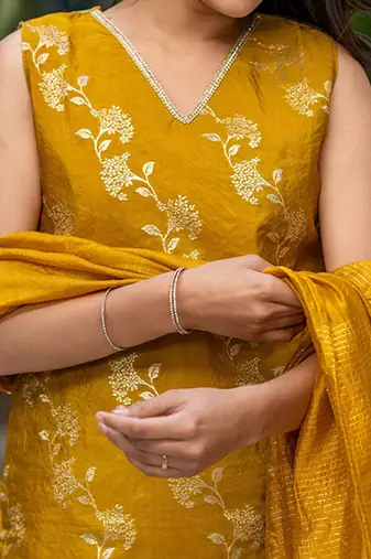 Women V-Neck Pure Silk Kurta with Palazzos & With Dupatta