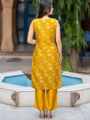 Women V-Neck Pure Silk Kurta with Palazzos & With Dupatta 4