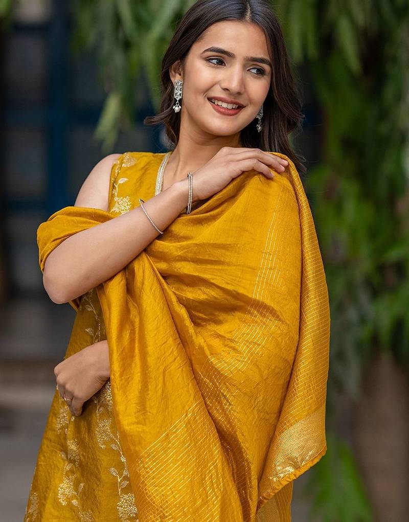 Women V-Neck Pure Silk Kurta with Palazzos & With Dupatta