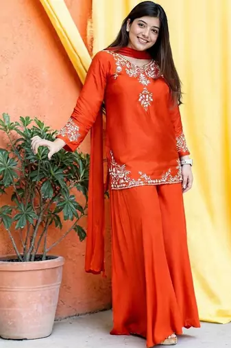Women Ethnic Motifs Embroidered Regular Thread Work Silk Crepe Kurta with Palazzos & With Dupatta