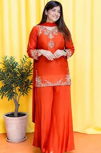 Women Ethnic Motifs Embroidered Regular Thread Work Silk Crepe Kurta with Palazzos & With Dupatta