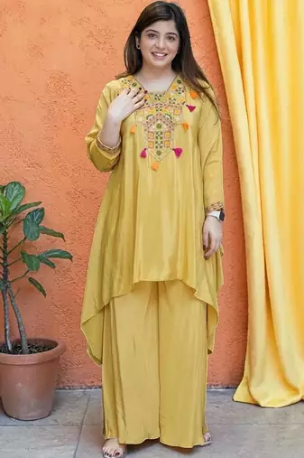 Women Ethnic Motifs Embroidered Tiered Thread Work Silk Crepe Kurta with Palazzos
