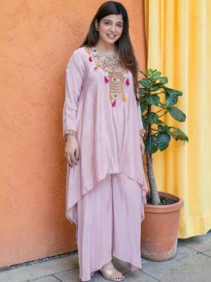 Women Ethnic Motifs Embroidered Regular Thread Work Silk Crepe Kurta with Palazzos 3