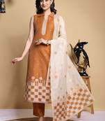 Ethnic Motifs Printed Regular Thread Work Kurta with Trousers & With Dupatta