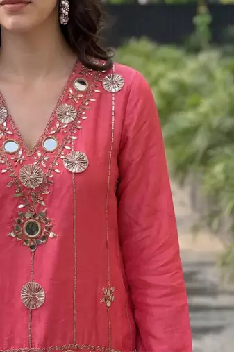 Women Ethnic Motifs Embroidered Regular Mirror Work Pure Silk Kurta with Patiala & With Dupatta