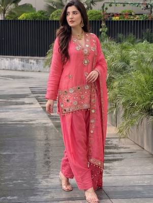Women Ethnic Motifs Embroidered Regular Mirror Work Pure Silk Kurta with Patiala & With Dupatta 6