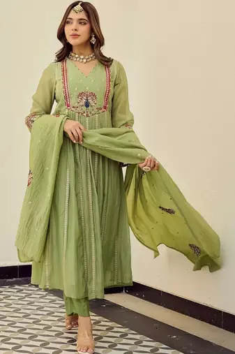 Women Ethnic Motifs Embroidered Regular Thread Work Chanderi Silk Kurta with Trousers & With Dupatta