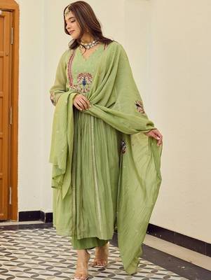 Women Ethnic Motifs Embroidered Regular Thread Work Chanderi Silk Kurta with Trousers & With Dupatta 5