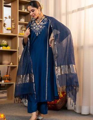 Women Ethnic Motifs Embroidered Regular Thread Work Kurta with Palazzos & With Dupatta 7