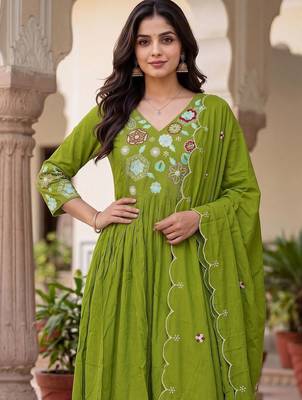 Women Floral Embroidered Empire Thread Work Kurta with Palazzos & With Dupatta 2