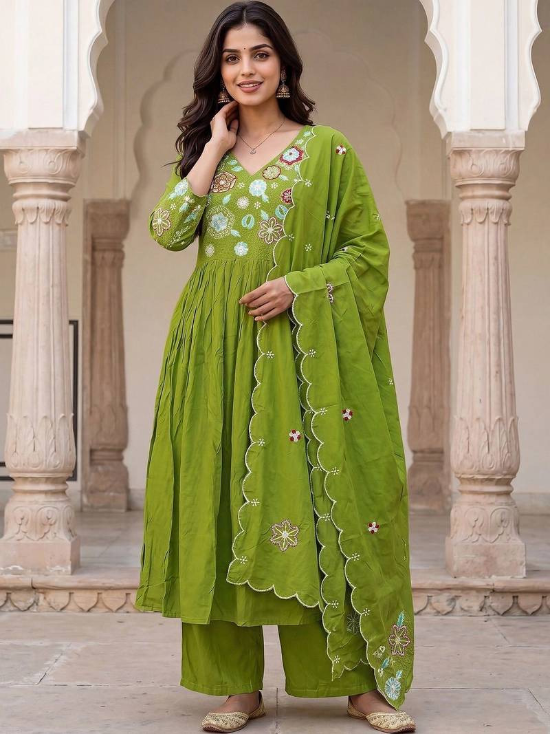 Women Floral Embroidered Empire Thread Work Kurta with Palazzos & With Dupatta
