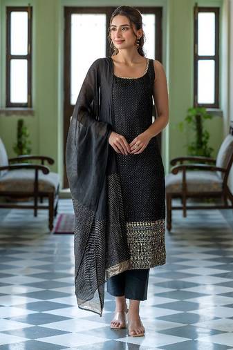 Women Ethnic Motifs Printed Regular Kurta with Trousers & Dupatta