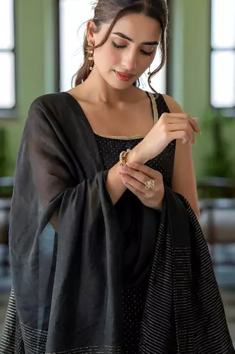 Women Ethnic Motifs Printed Regular Kurta with Trousers & Dupatta