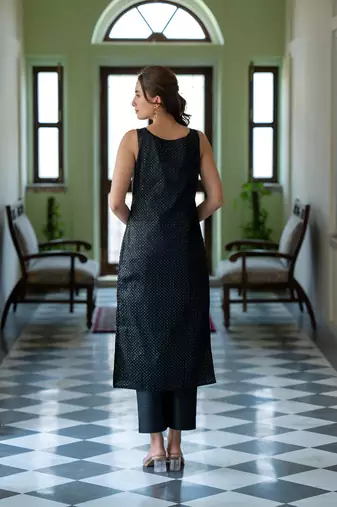 Women Ethnic Motifs Printed Regular Kurta with Trousers & Dupatta