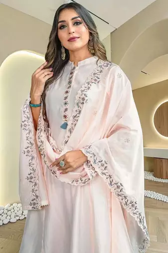 Women Ethnic Motifs Embroidered Regular Thread Work Pure Cotton Kurta with Trousers & With Dupatta