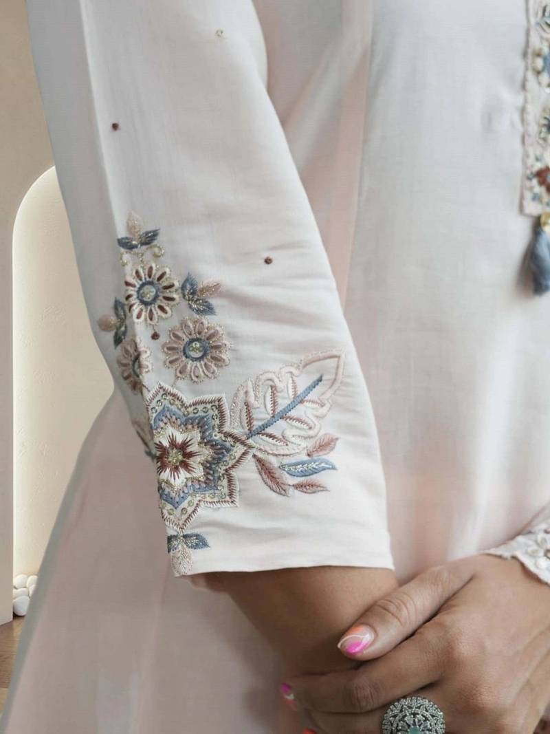 Women Ethnic Motifs Embroidered Regular Thread Work Pure Cotton Kurta with Trousers & With Dupatta