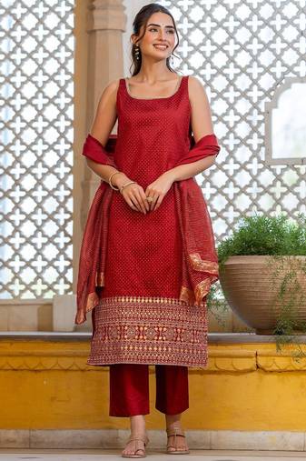 Women Ethnic Motifs Embroidered Regular Kurta with Trousers & With Dupatta