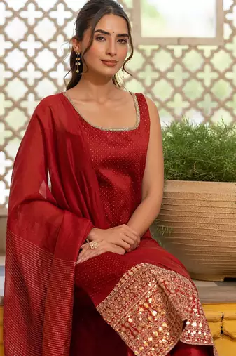 Women Ethnic Motifs Embroidered Regular Kurta with Trousers & With Dupatta