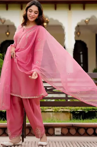 Women Ethnic Motifs Embroidered Regular Thread Work Pure Silk Kurta with Patiala & With Dupatta